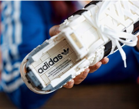 LEGO 10282 But adidas - Originals Superstar LEGO 10282 But adidas - Originals Superstar