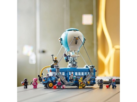 LEGO 77073 Fortnite - Bus Bojowy LEGO 77073 Fortnite - Bus Bojowy