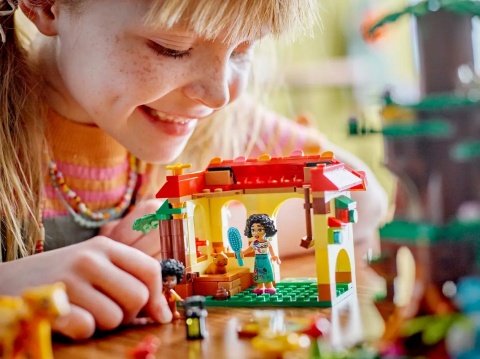 LEGO 43251 Disney - Rezerwat zwierząt Antonia